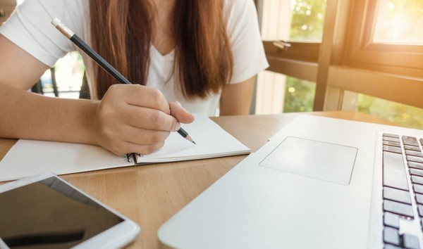 英国低龄留学及就业情况怎么样